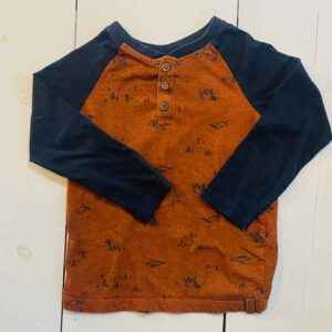 Vamos Long Sleeved Tee Size 4